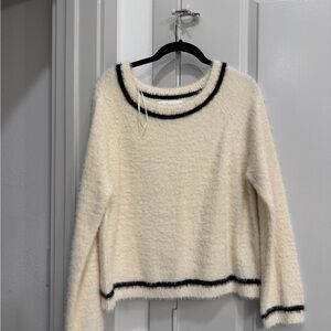 Cozy Cream Sweater with Black Trim Oak